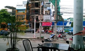 IMAG0378 300x179 Early Morning in Saigon